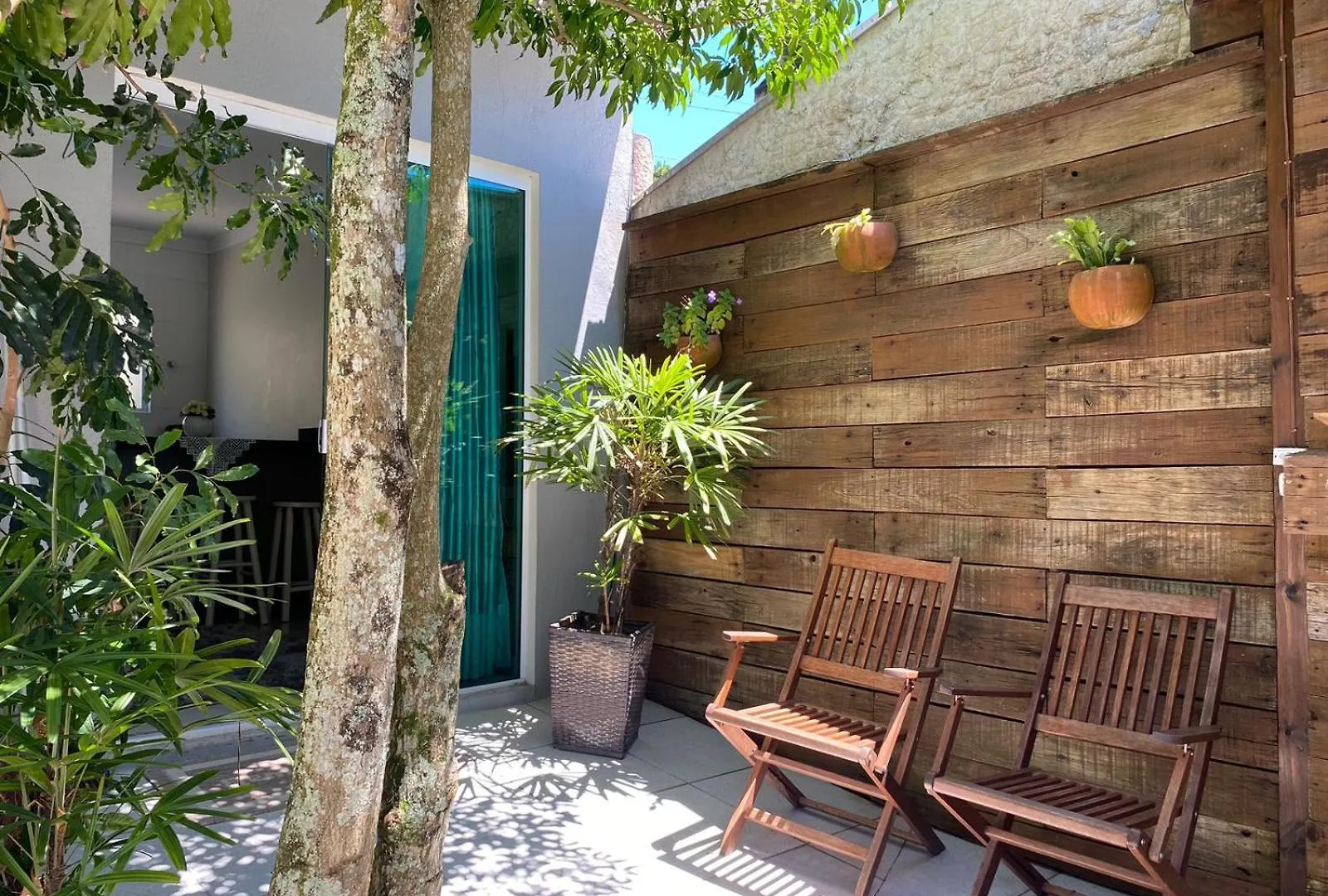 Casa de Férias Residencial Com Piscina Possui Jacuzzi Aquecida Com Hidromassagem Vila Bombinhas Brasil