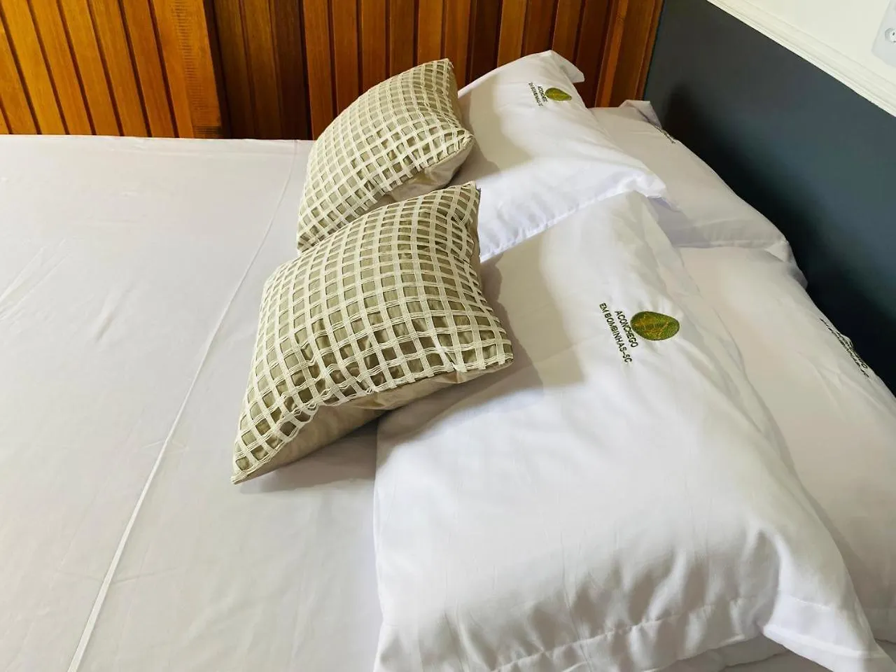 Residencial Com Piscina Possui Jacuzzi Aquecida Com Hidromassagem Vila Bombinhas