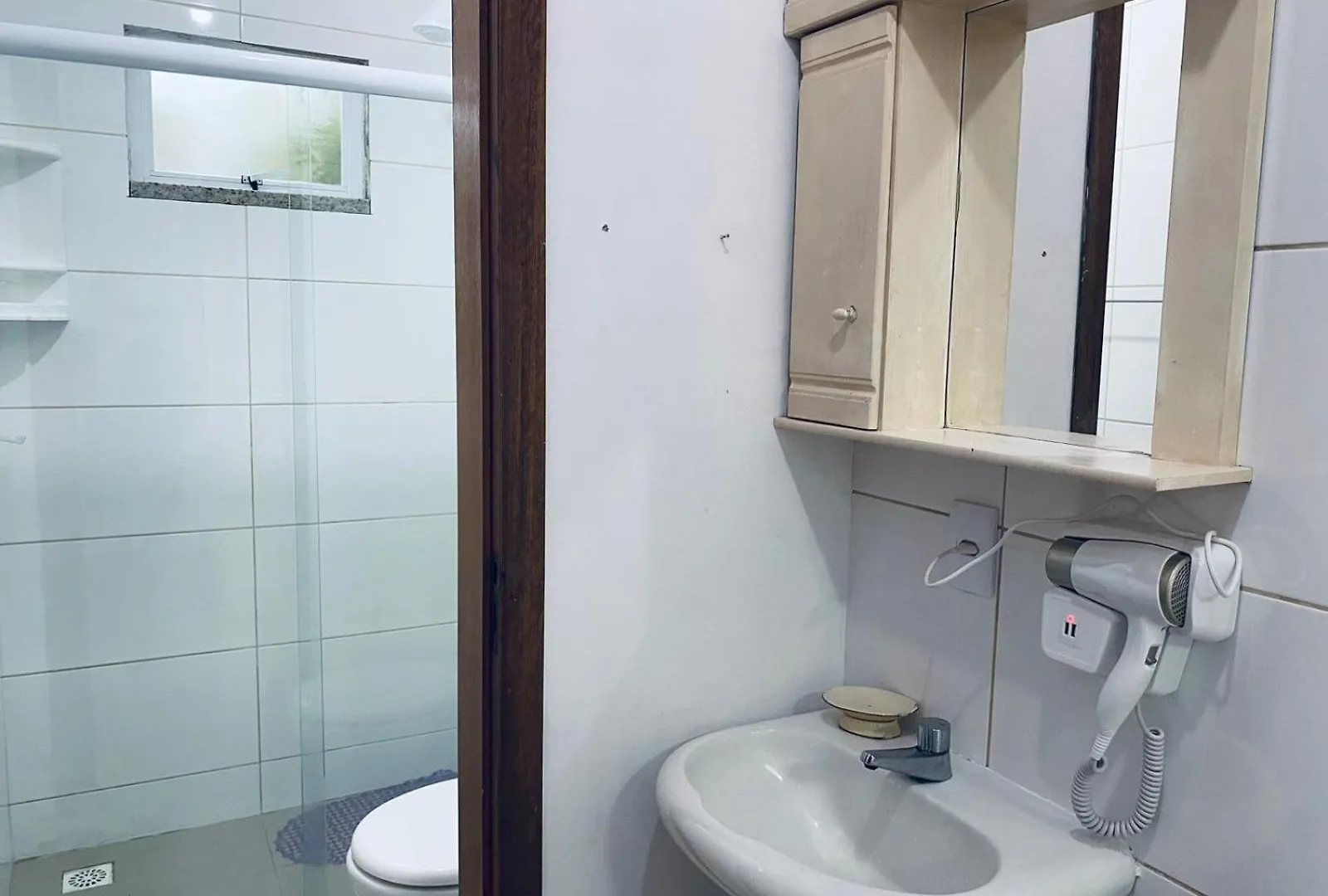 Casa de Férias Residencial Com Piscina Possui Jacuzzi Aquecida Com Hidromassagem Vila Bombinhas