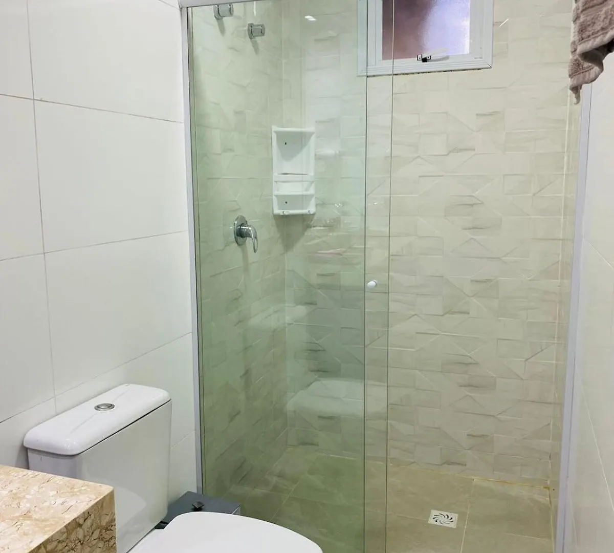 Residencial Com Piscina Possui Jacuzzi Aquecida Com Hidromassagem Vila Bombinhas 0*,